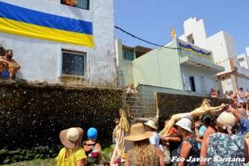 Misa y procesión terrestre-marítima de la playa de Ojos de Garza (Foto TA)